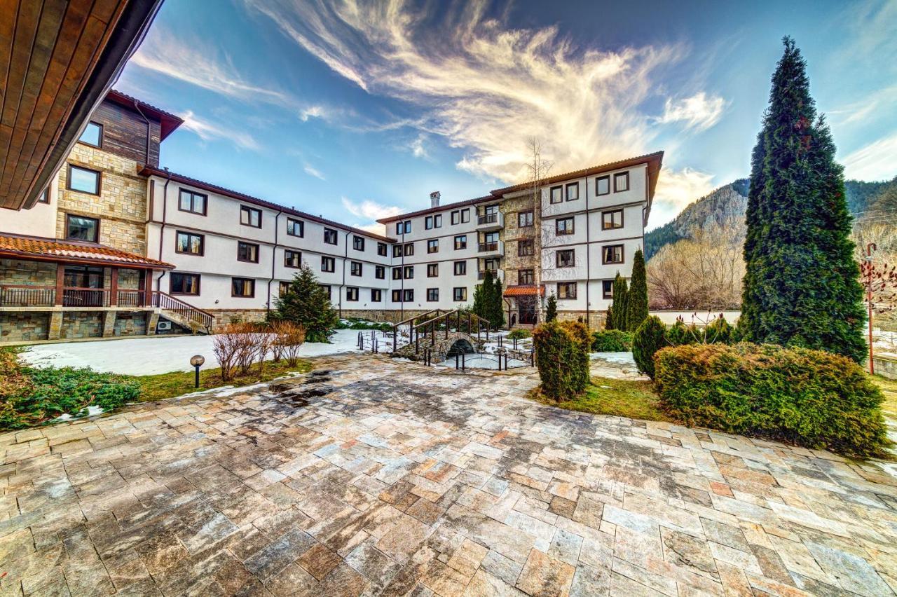 Aparthotel Silver Hills Free Parking Смолян Экстерьер фото