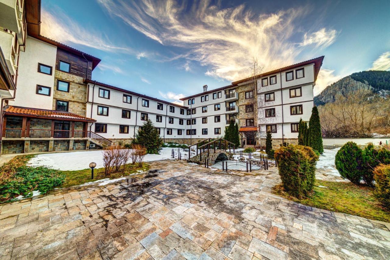 Aparthotel Silver Hills Free Parking Смолян Экстерьер фото